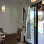 Ferienhaus Mit Privatpool Fuer 7 Personen Ca 130 Qm In Pula, Istrien Istrische Riviera